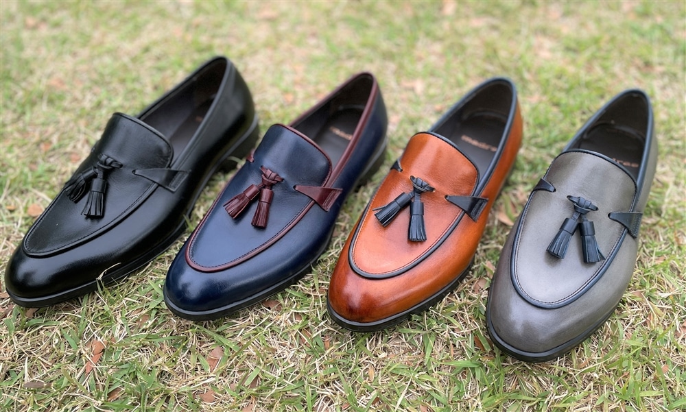 コラム第23回】カラーパイピングの妙！EXTRALIGHTのタッセルローファー