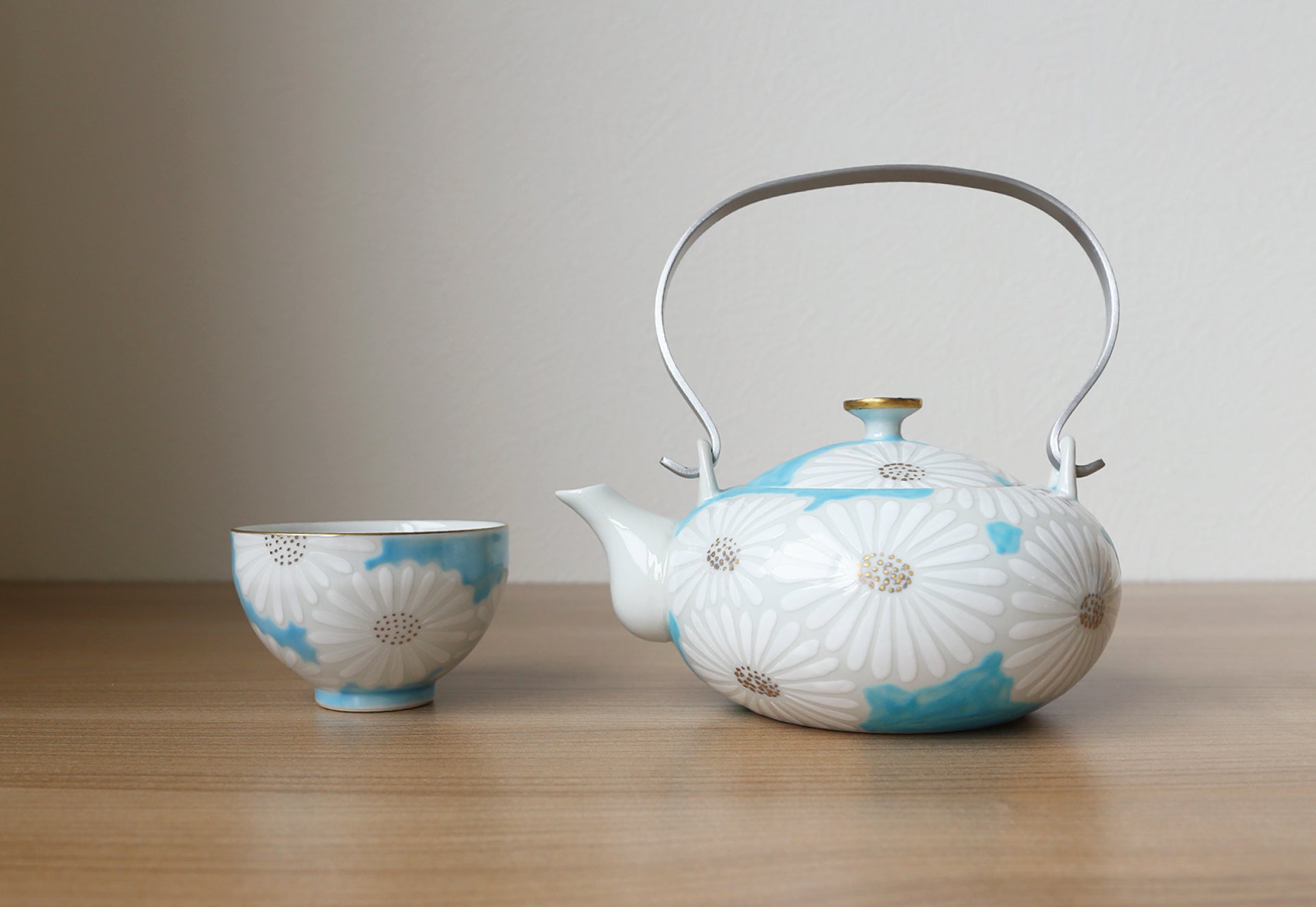 西川貞三郎商店】石瓶 白菊青地 アルミハンドル ｜ 徳永こいのぼり公式