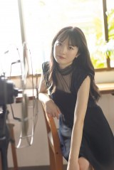 昨年活動再開の森戸知沙希、10周年記念写真集発売 カントリー