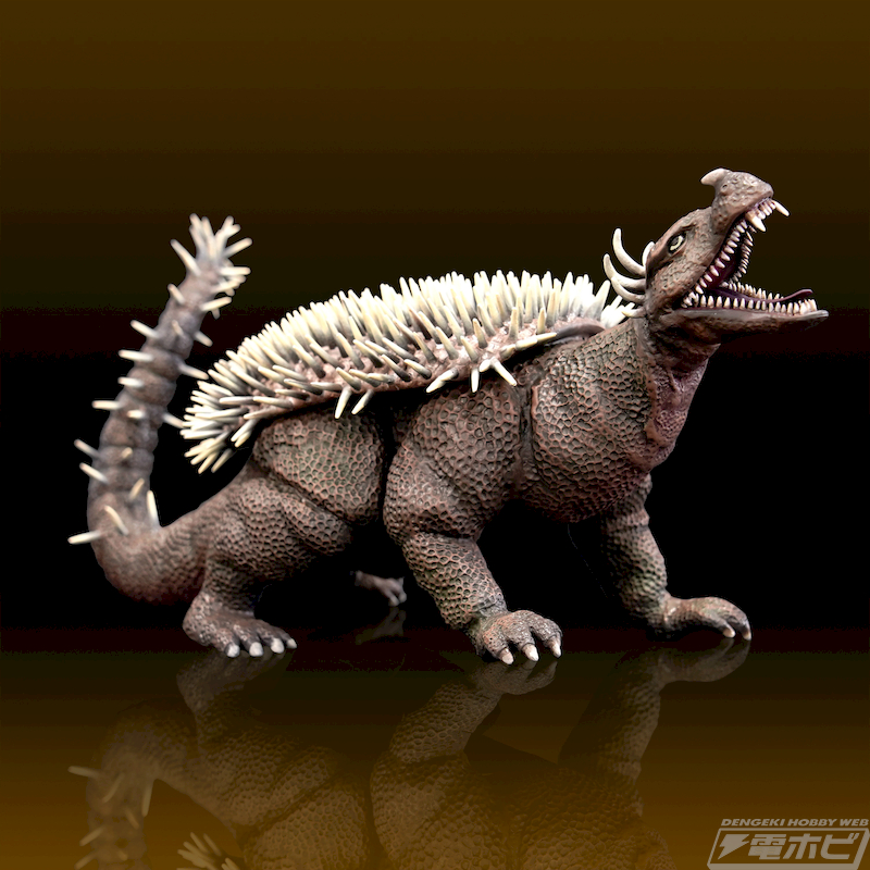 ゴジラの逆襲』で死闘を繰り広げたゴジラとアンギラスのソフビキットが