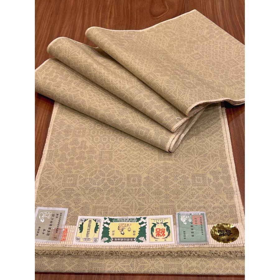 本場 結城紬 100亀甲 蜀甲 地機 いざり機 平織 真綿糸100％ 絹 世界