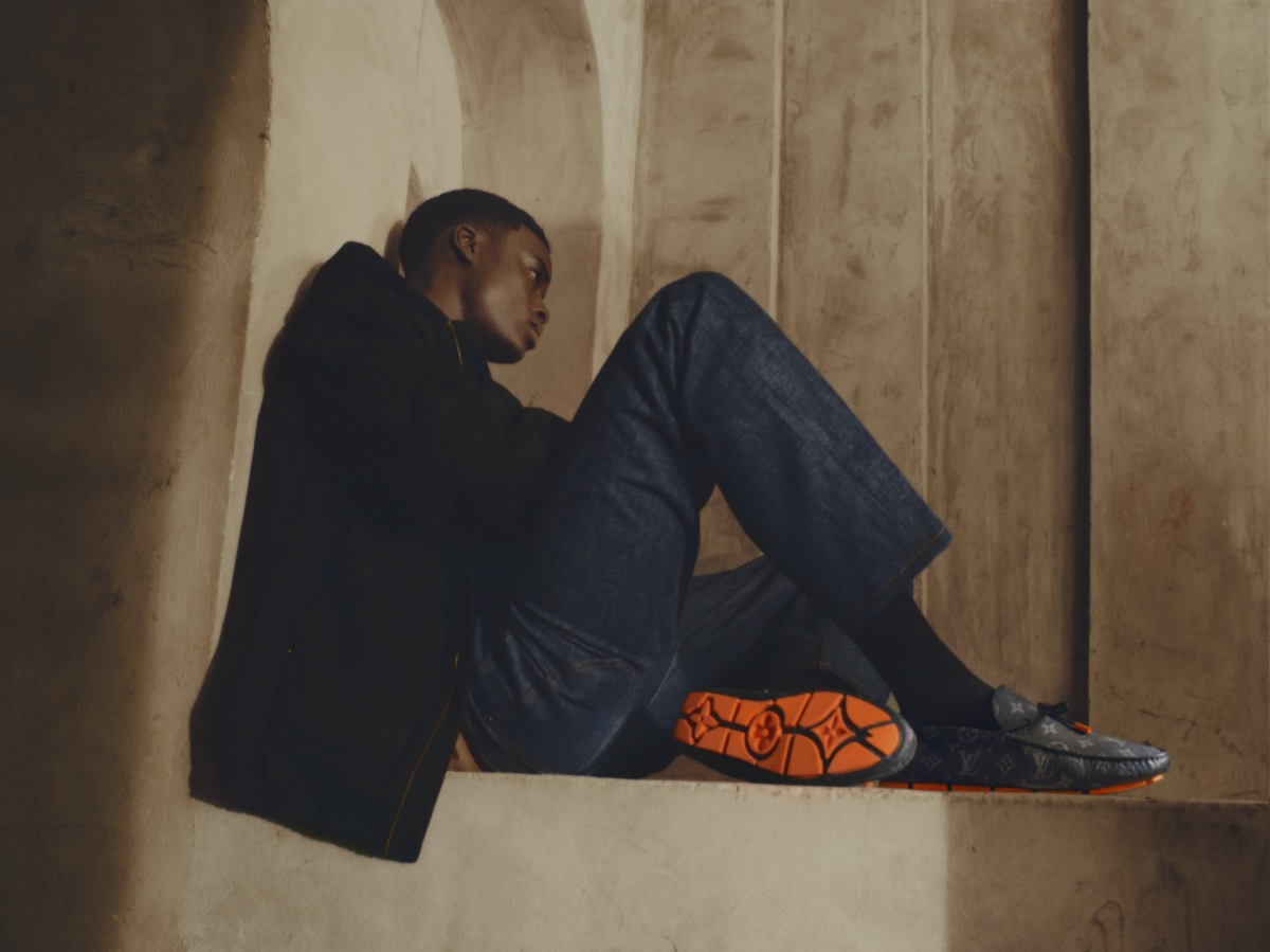 ルイ・ヴィトン」からヴァージルが手掛けた初のドライビングシューズ