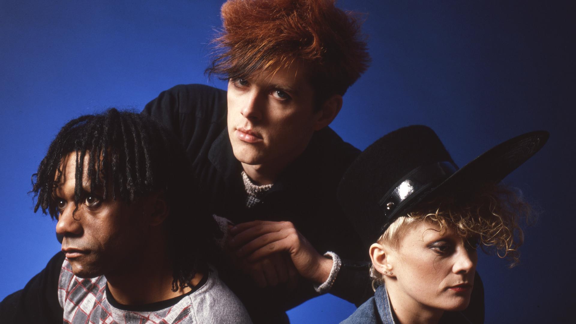 VHSトンプソン・ツインズ INTO THE GAP LIVE Thompson Twins – Into