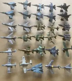 2026年最新】チョコエッグ 戦闘機の人気アイテム - メルカリ