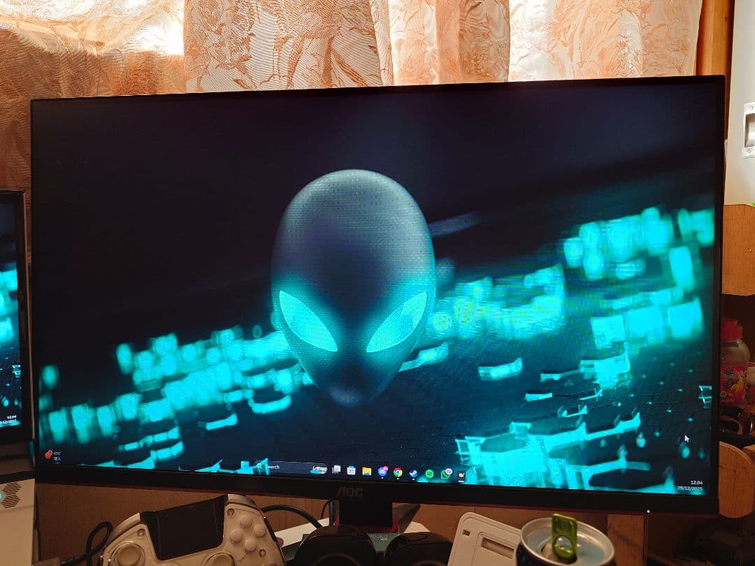 AOC Gaming LCD Monitor 27インチ モニター 本体 最大160Hz出力の27インチ4KゲーミングモニターがAOCから、遮光パネル