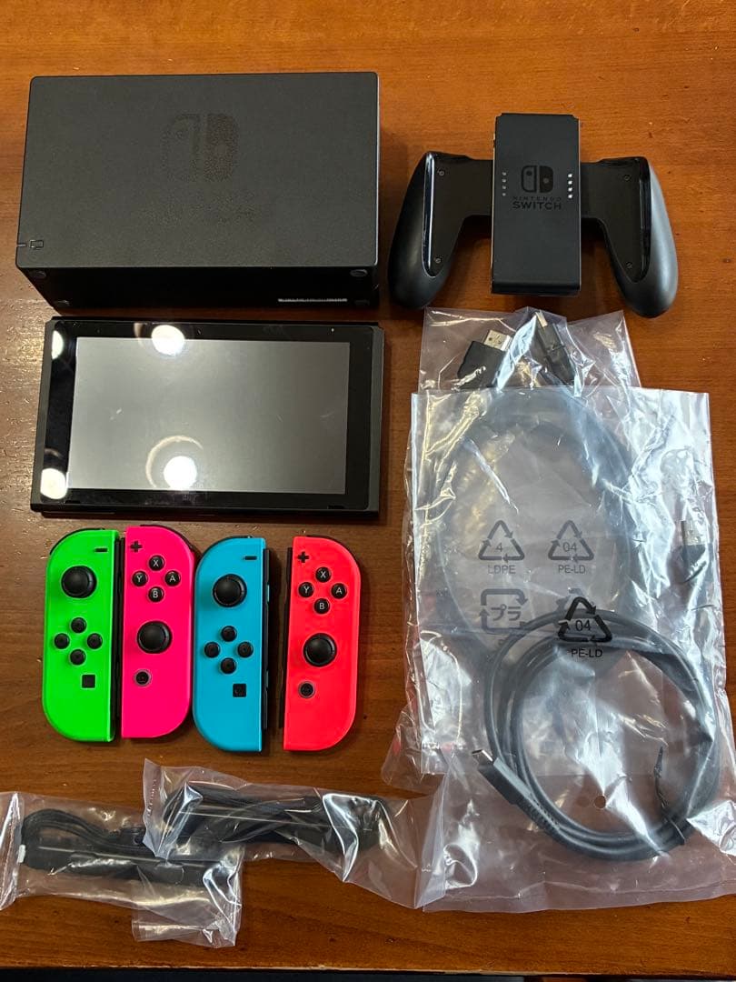 Nintendo Switch 本体 ネオンカラー おまけジョイコン付き Nintendo Switch 本体【Joy-Con(L) ネオンブルー/(R) ネオンレッド