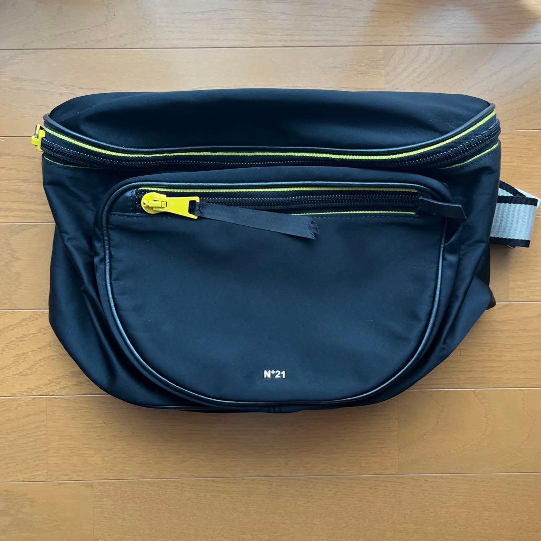 N°21 ブラック ボディバッグ　大容量 Manhattan Portage BLACK LABEL 最大53% 2/27から マンハッタン