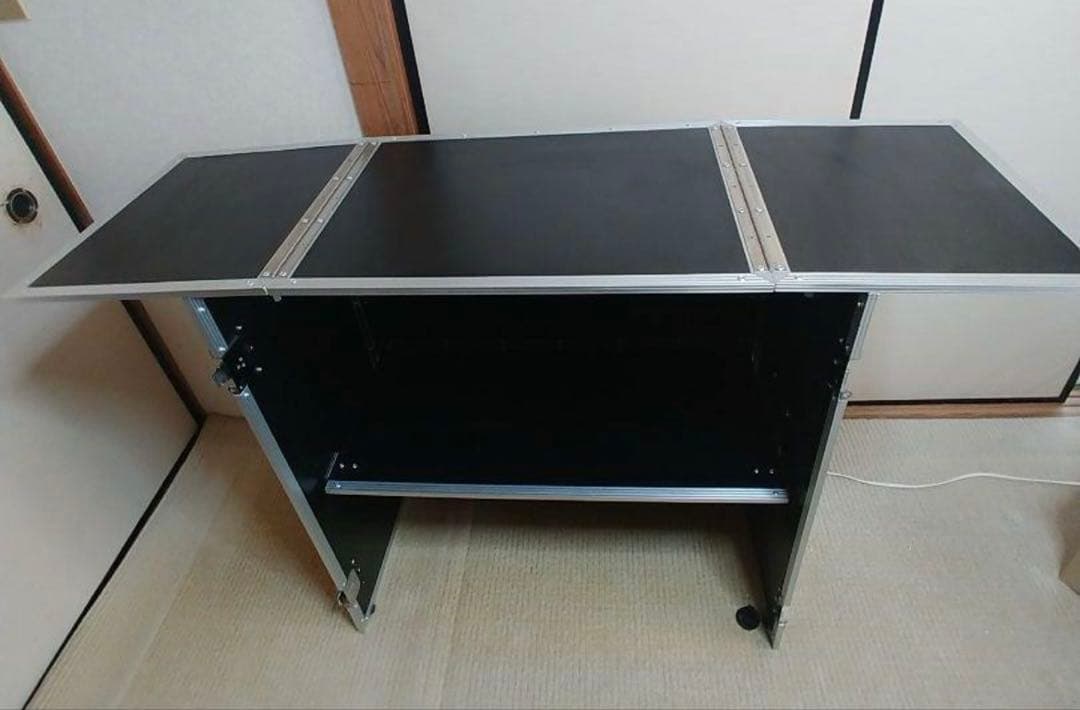 DJテーブル　折り畳み ODYSSEY 【FZF5437T】 ポータブル　ブース ODYSSY - 折り畳みDJ TABLE（FZF5437TBL） > DJ機材｜サウンドクルー