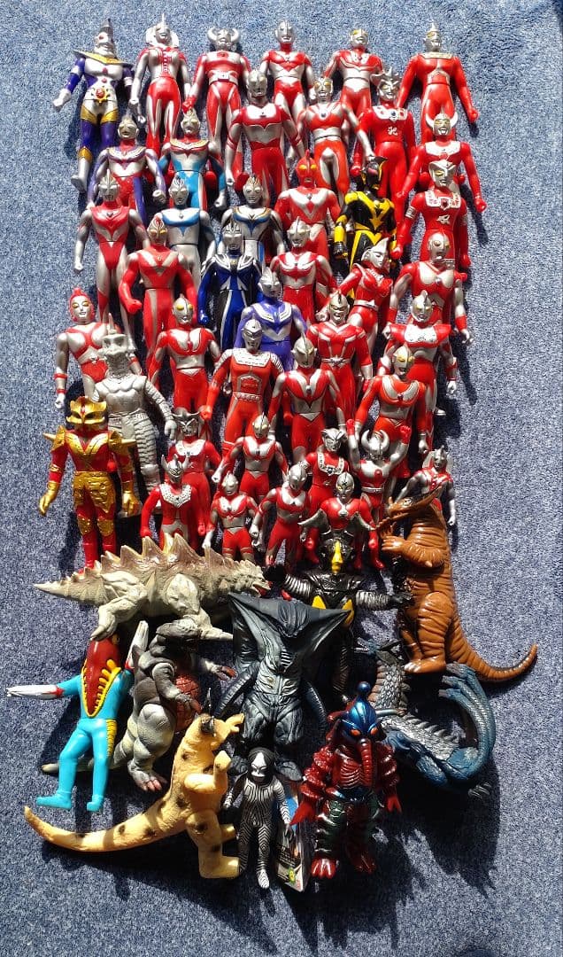 ウルトラマン ソフビ 41体 怪獣、宇宙人11体 タグ16枚 ウルトラ怪獣シリーズ 211 にせウルトラマン｜ウルトラマンおもちゃ