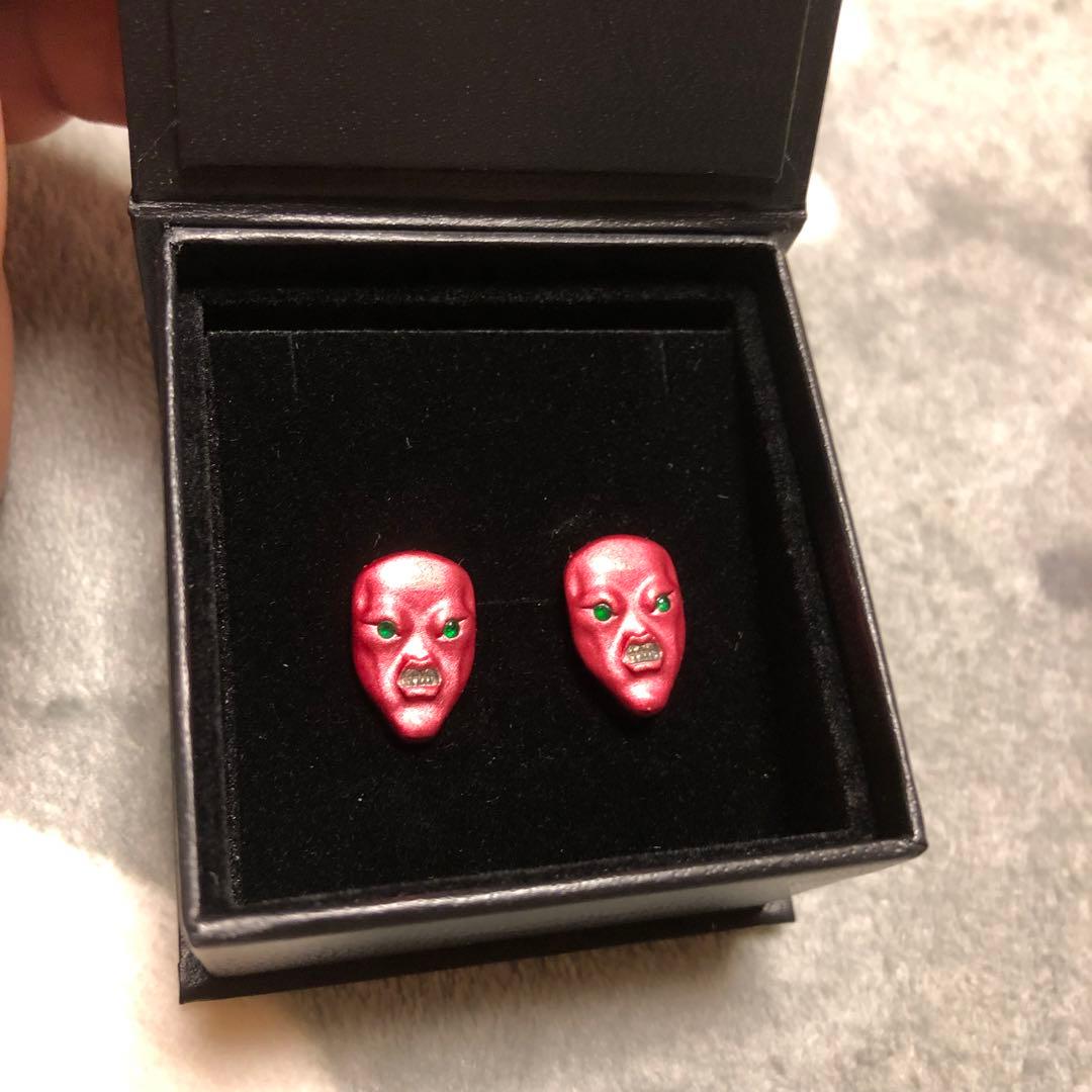 ジョジョ　ディアボロ　ピアス両耳 Amazon.co.jp: ジョジョの奇妙な冒険 イヤリング ピアス 花京院典明