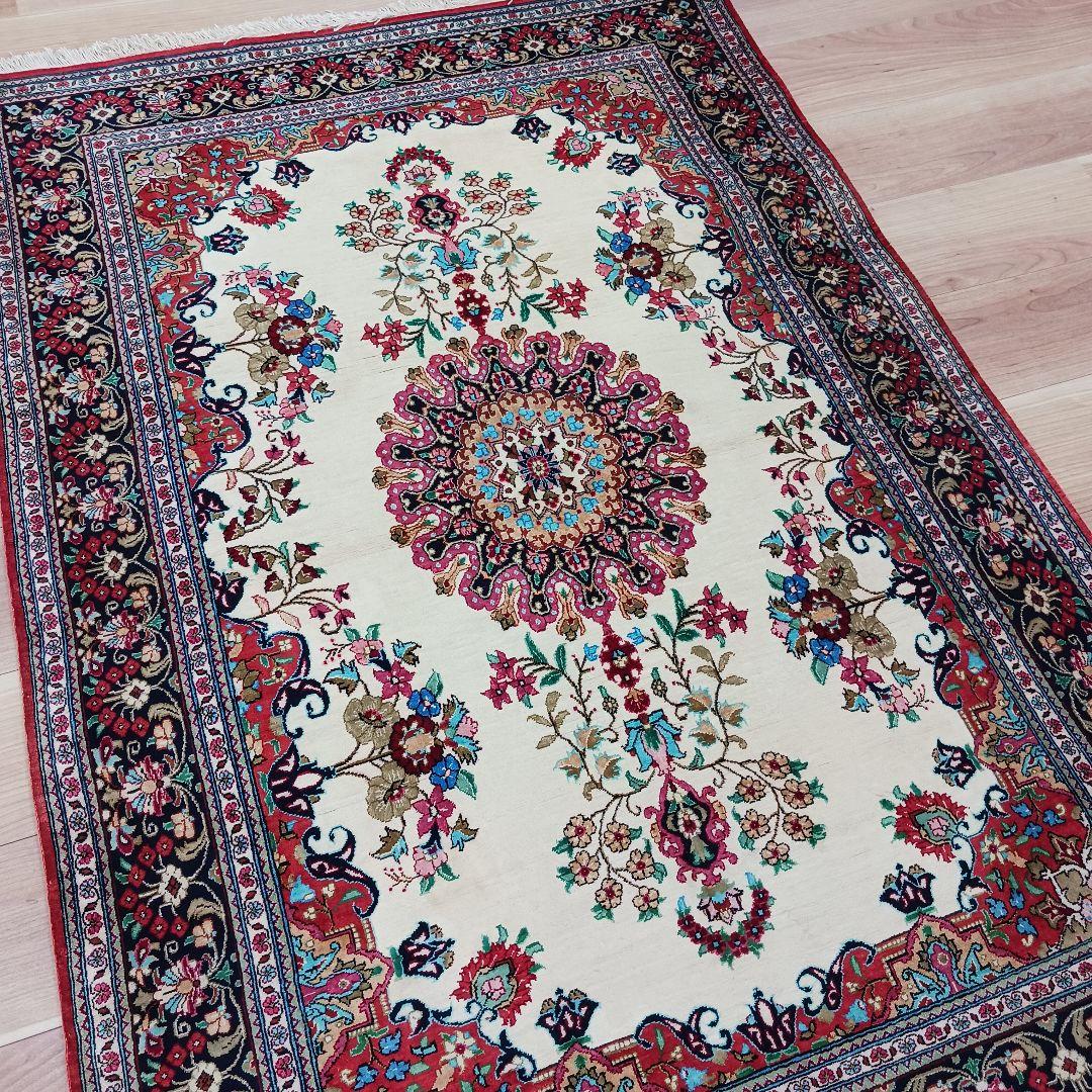 専用Y3007 高級ペルシャ絨毯 クム産 シルク 手織81万ノット147×98㎝ Y3134 高級ペルシャ クム産 シルク100% 手織り絨毯 80×122㎝ Y3134