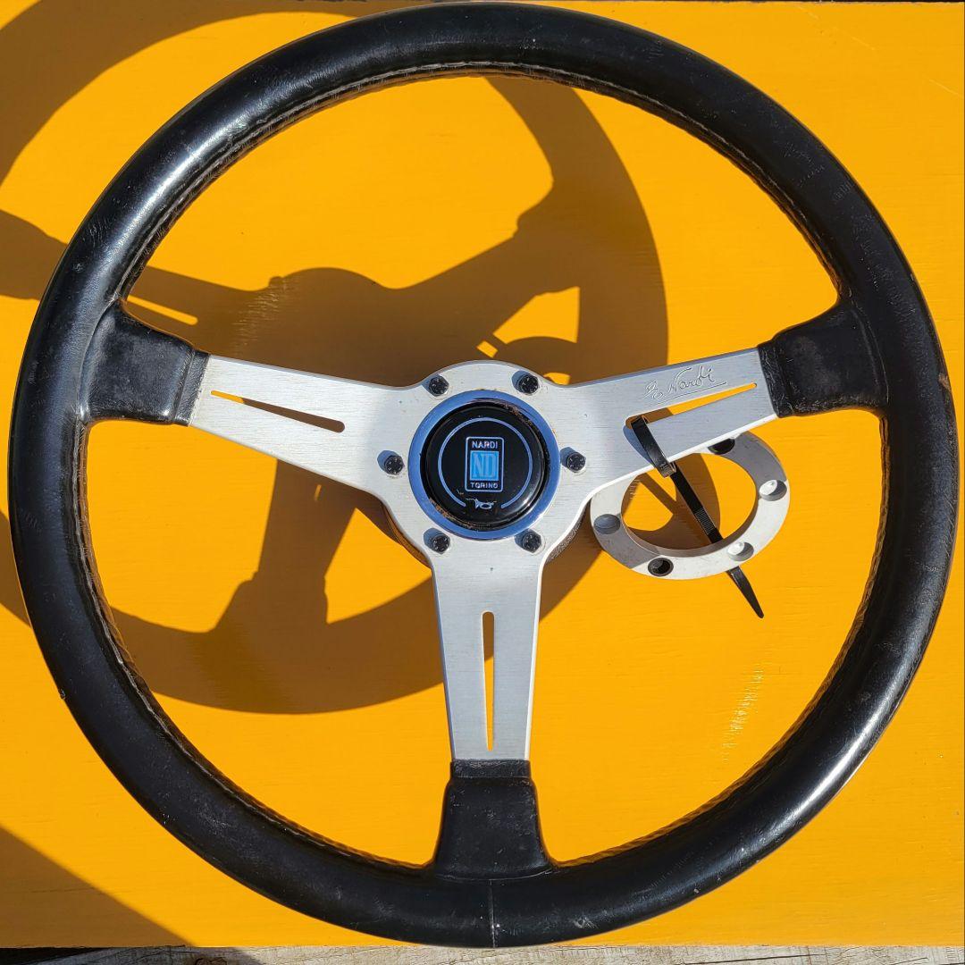 Nardi ステアリングホイール 3本スポーク当時物 3本スポークのウッドステアリング、だけじゃない「ナルディ」【懐かし