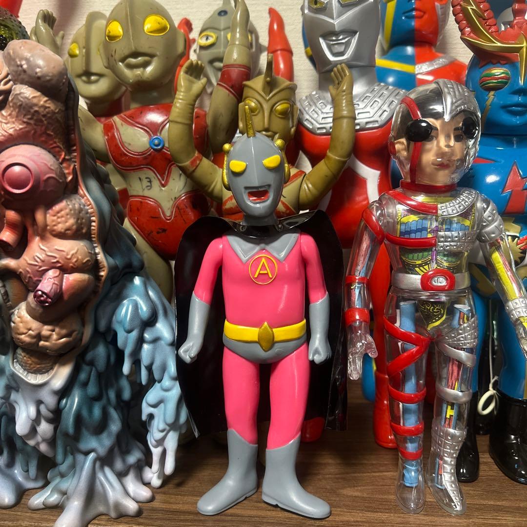 き*ろ様 ウルトラエース　マルサン　ソフビ　500体限定 貴重】マルサン ウルトラエース ソフビ 復刻版 怪獣新聞 - メルカリ
