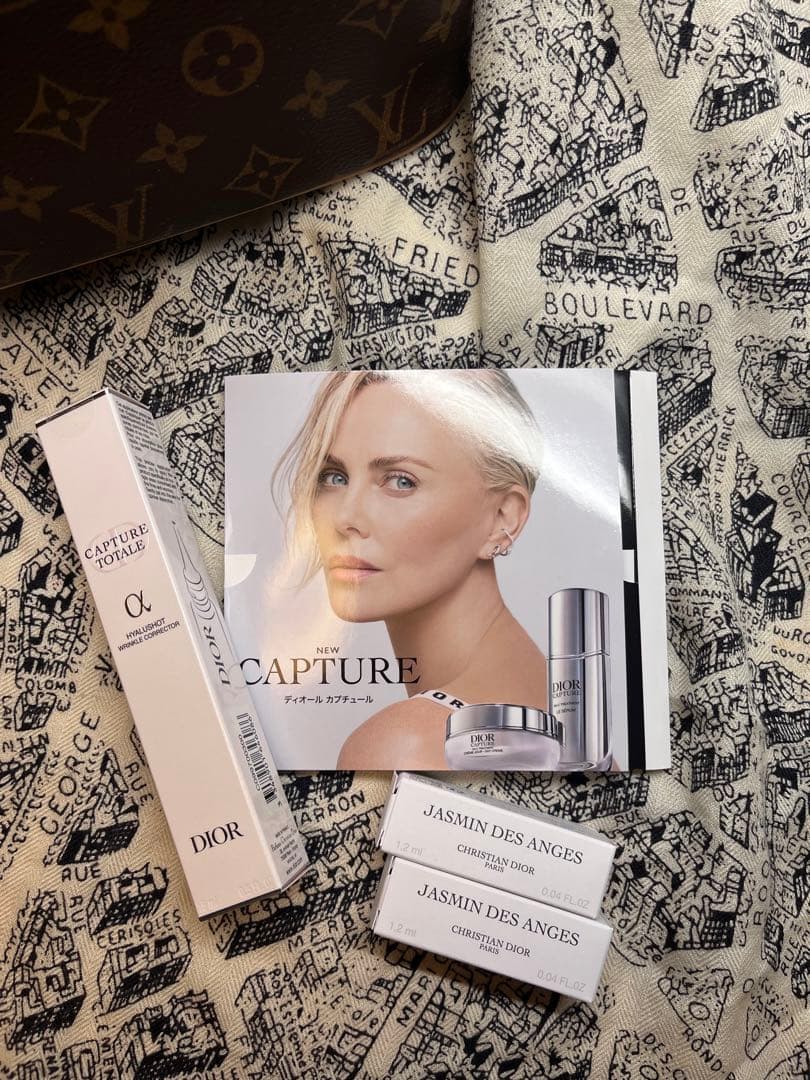 Dior カプチュール トータル ヒアルショット/フレグランス ジャスミン 楽天市場】DIOR ディオール カプチュール トータル ヒアルショット