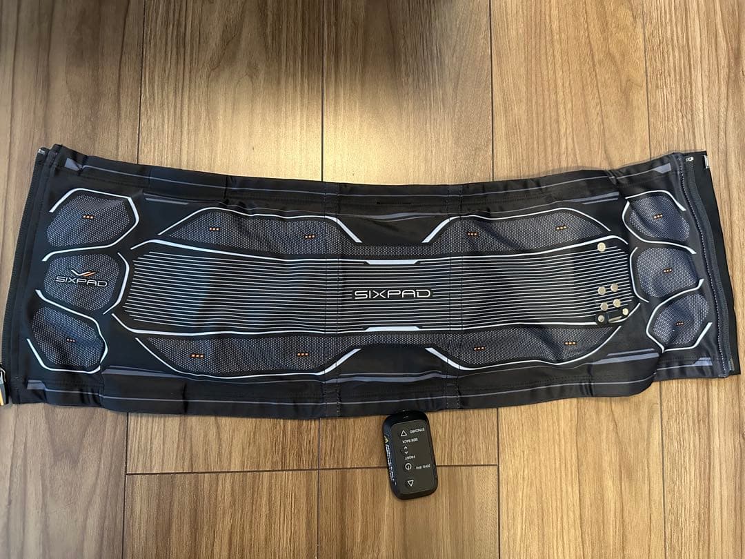 SIXPAD EMS腹筋ベルト　sサイズ Amazon.co.jp: SIXPAD シックスパッド パワースーツ コアベルト