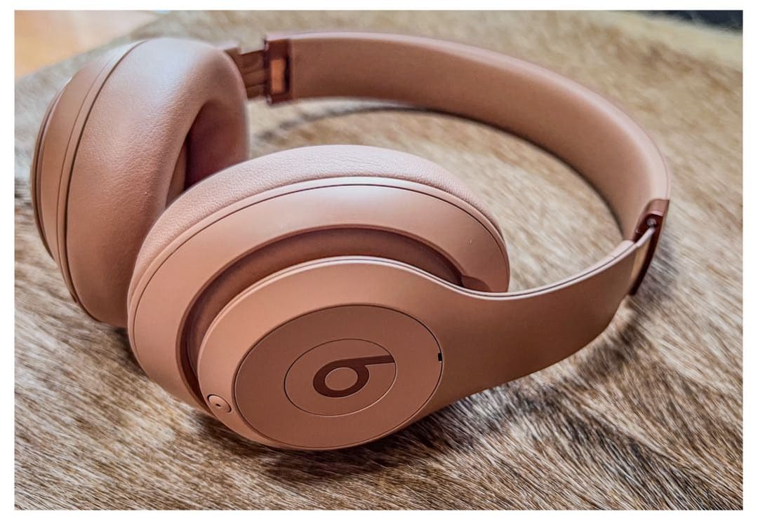 beats studio pro x Kim Kardashian アース Beats Studio Pro has new Kim Kardashian colors | CNN Underscored