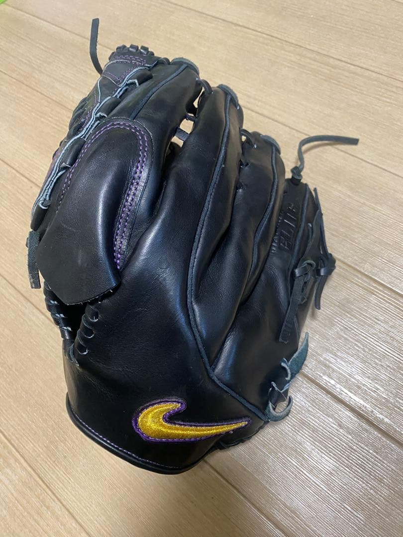 美品Nike 硬式グローブ　ブラック／パープル　 投手　左用　松坂　ケース付き 楽天市場】パープル（用途（野球・ソフトボール用品）ピッチャー用