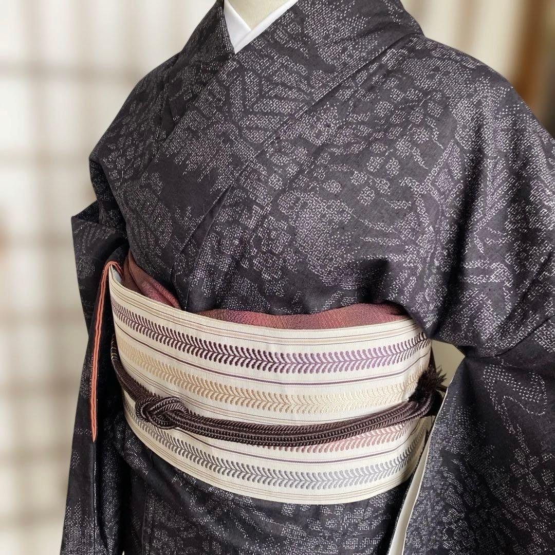 値下げ　本場　結城紬　縦横真綿　100山亀甲 本場結城紬 160山亀甲】 最高級手紡ぎ手織り真綿紬 ≪御仕立て上がり