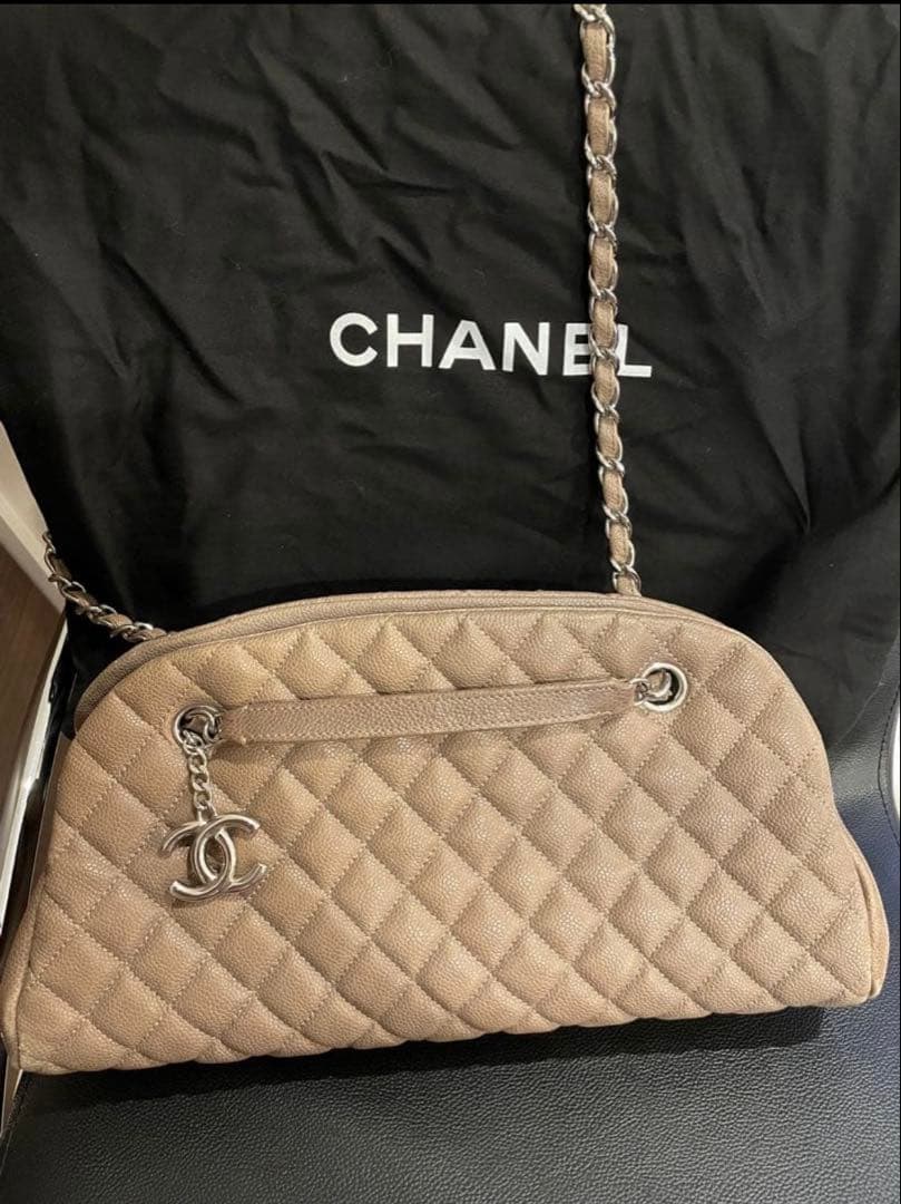 C*N様 正規品CHANEL シルバーチェーン ショルダーバッグ マドモアゼル CHANEL（シャネル） マドモアゼル チェーンショルダーバッグ ブラック