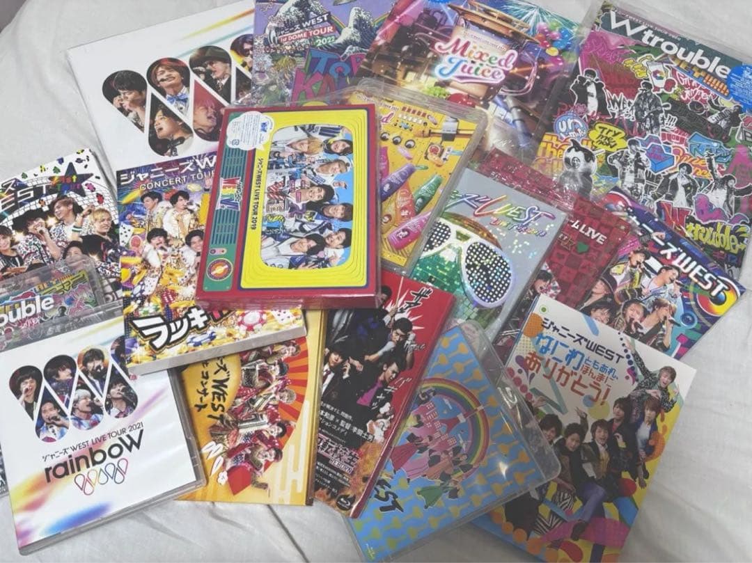 WEST LIVE DVD BluRayセット Amazon.co.jp: WEST. LIVE TOUR 2025 A.H.O. -Audio Hang Out- (初回盤