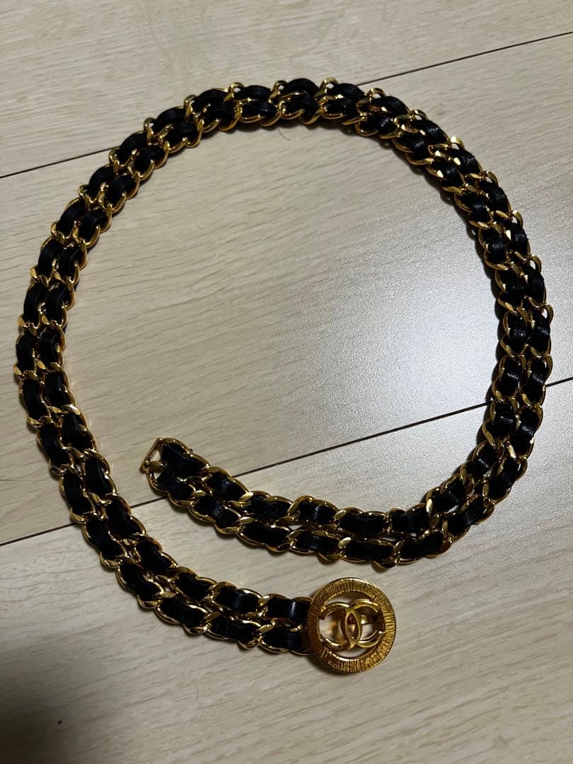 CHANEL チェーンベルト 黒/金 シャネル チェーンベルト お買取りしました【北大路ビブレ2階】 | 金