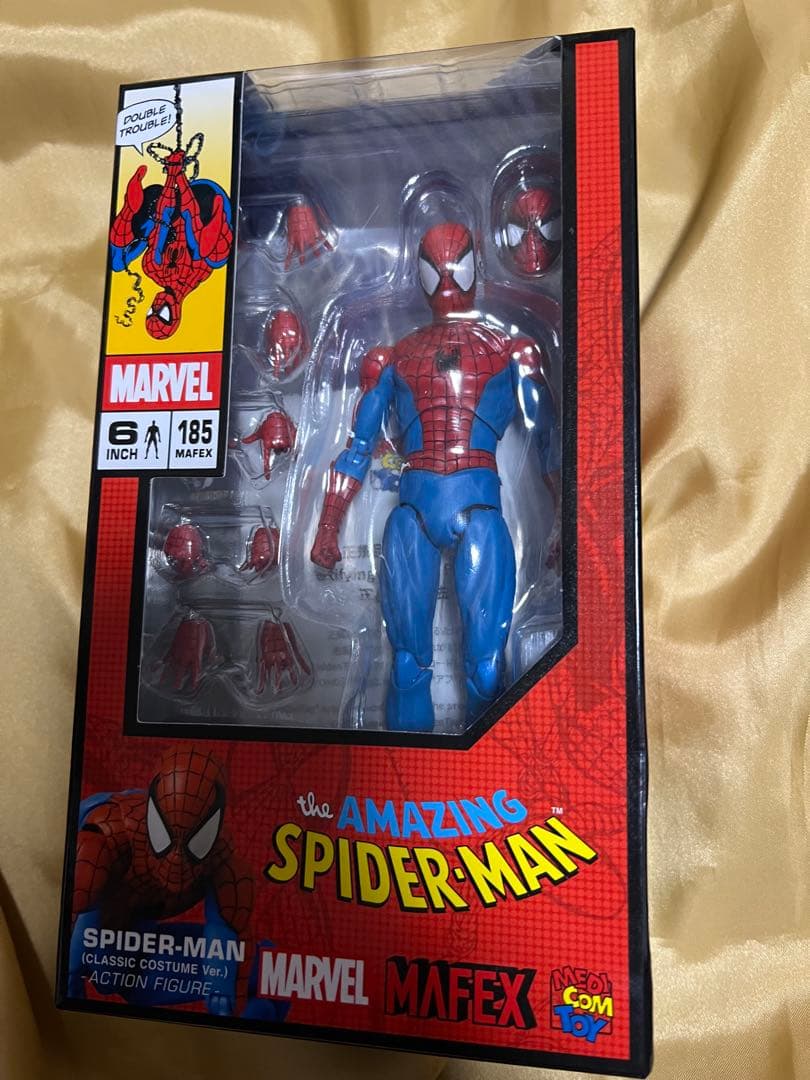 MAFEX スパイダーマンCLASSIC COSTUME Ver. MAFEX No 185 SPIDER-MAN CLASSIC COSTUME Ver. Action Figure Marvel