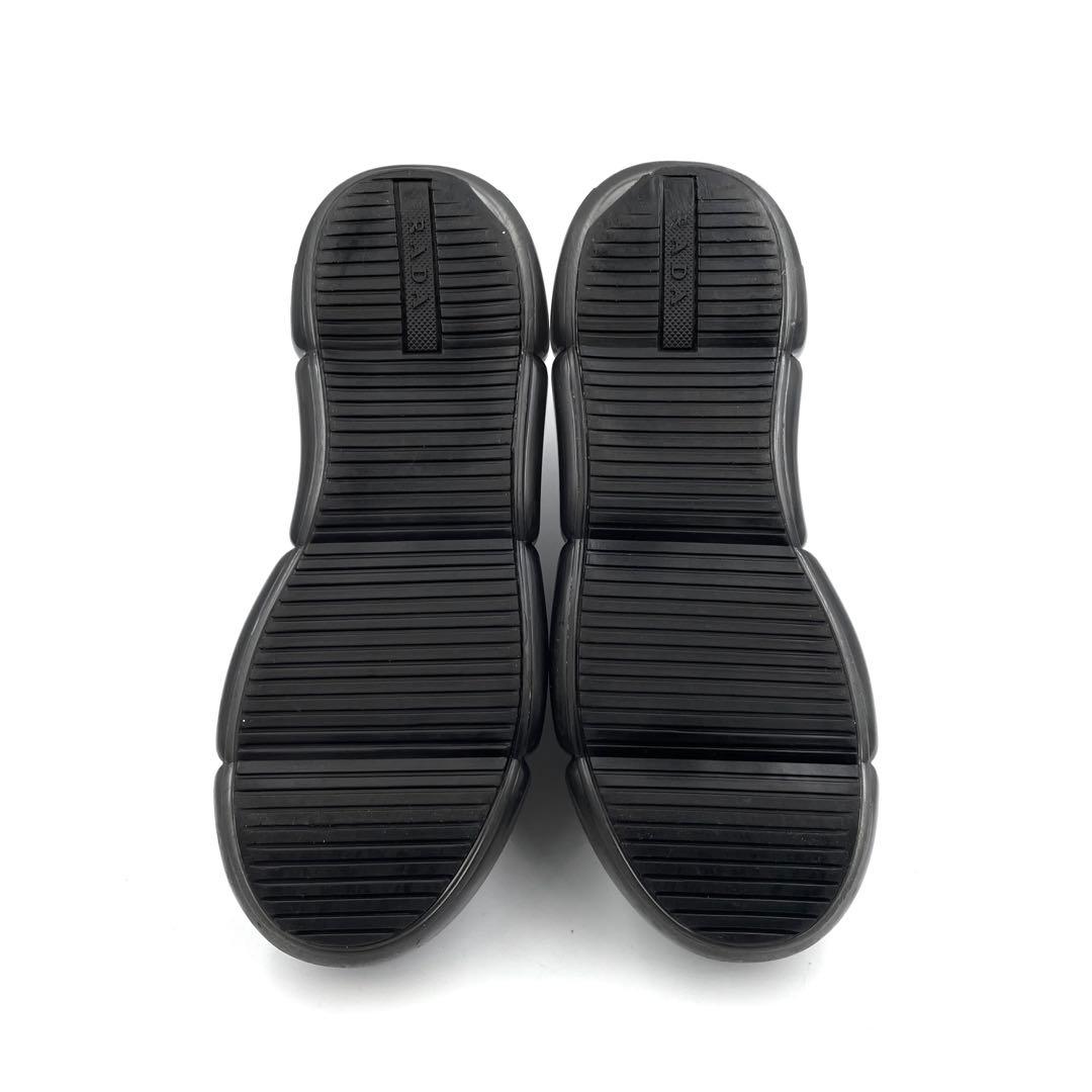 《超美品》プラダ プレーントゥ 厚底 エアーソール シューズ ブラック 黒系