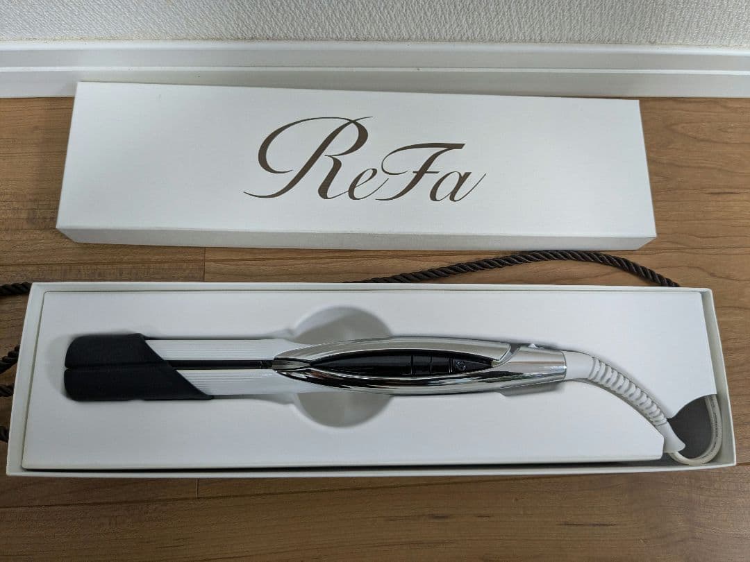 ReFa ストレートヘアアイロン RE-AC02A　2022年製 ReFa リファ ビューテック ストレートアイロン RE-AC02A（ホワイト
