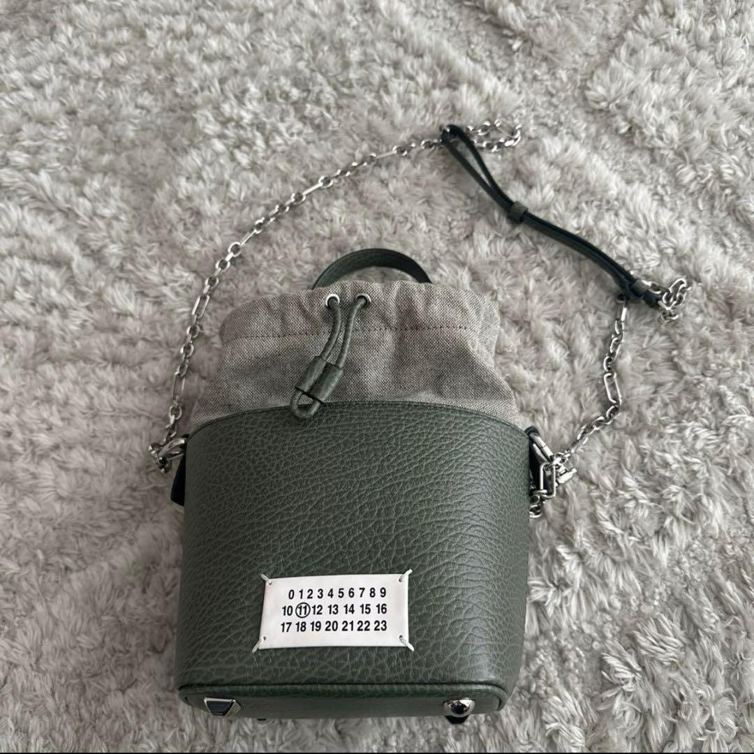 一度使用のみ/メゾン マルジェラショルダーバッグ 5AC バケットバッグ/カーキ 一度使用のみ/メゾン マルジェラショルダーバッグ 5AC バケットバッグ